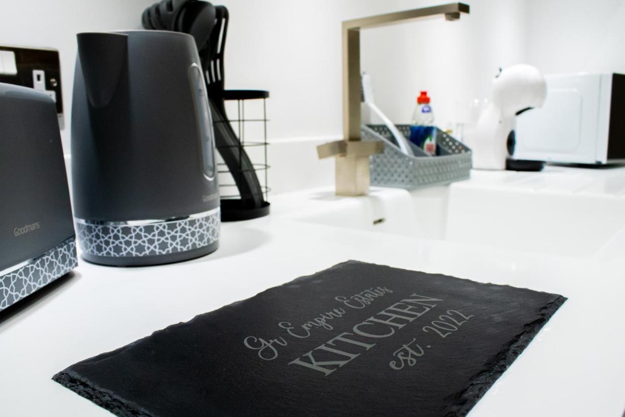Beautiful Place - 2 Bedroom Apartment On Broad Street Birmingham Bagian luar foto